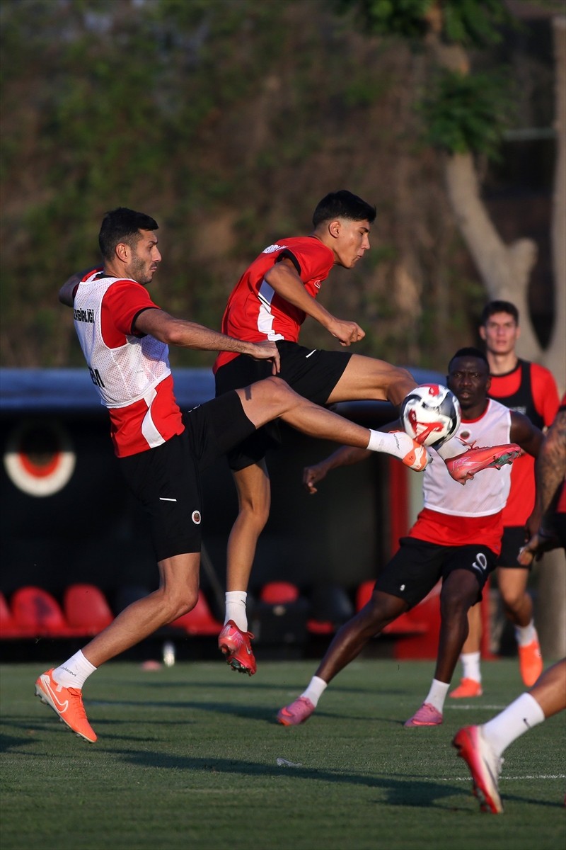 Gençlerbirliği, Trendyol Süper Lig'in ilk haftasında 9 Ağustos Cumartesi günü deplasmanda...