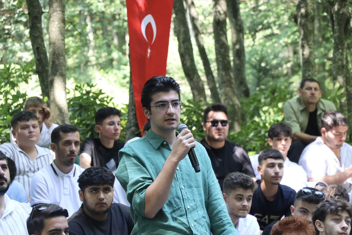 İlim Yayma Vakfı Mütevelli Heyeti Başkanı Bilal Erdoğan, AK Parti Genel Merkez İnsan Hakları...