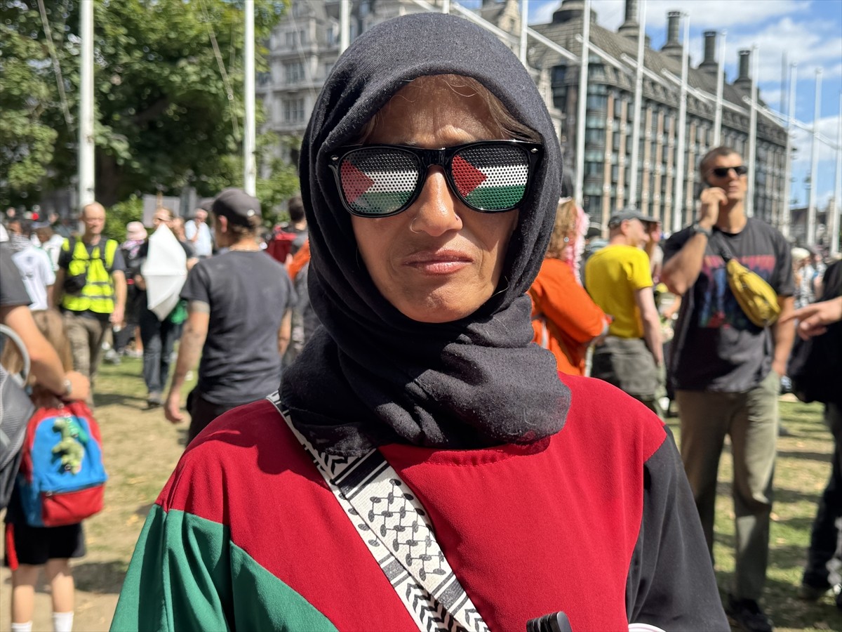 İngiltere'de yasaklı örgüt ilan edilen "Palestine Action" grubuna destek amacıyla, başkent...