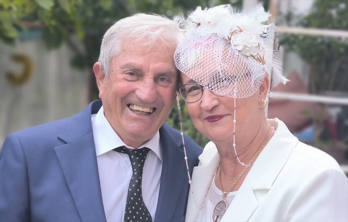 Isparta'nın Gönen ilçesinde, emekli öğretmenler Gülser ve Yaşar Çetin Mutluay çifti...