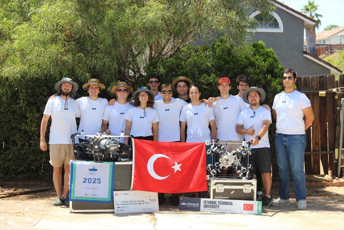 İstanbul Teknik Üniversitesi (İTÜ) öğrencilerinden oluşan İTÜ AUV (Autonomous Underwater Vehicle)...