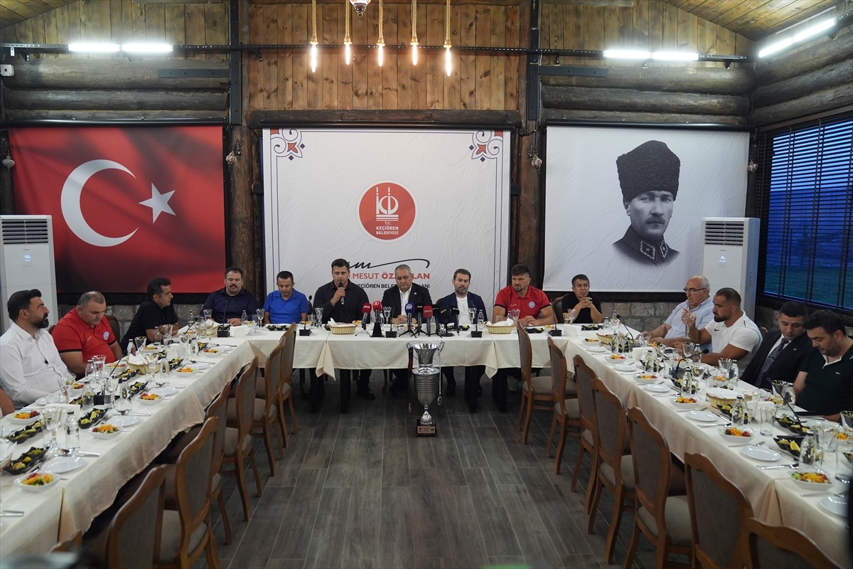 Keçiören Belediyesi 2. Geleneksel Taha Akgül Karakucak Güreşleri, yarın Ankara'da başlayacak....