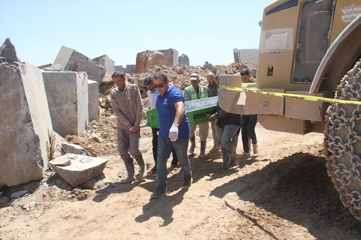Konya'nın Beyşehir ilçesinde, üzerine mermer blok düşen maden mühendisi hayatını kaybetti.