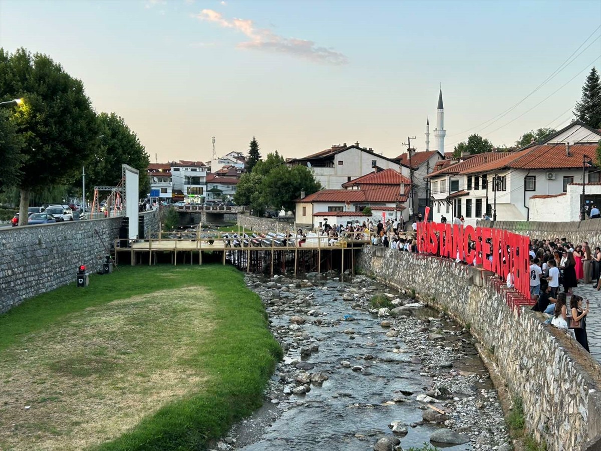 Kosova’nın güneyindeki Prizren şehrinde 24’üncüsü bu yıl düzenlenen "DokuFest Belgesel ve Kısa...