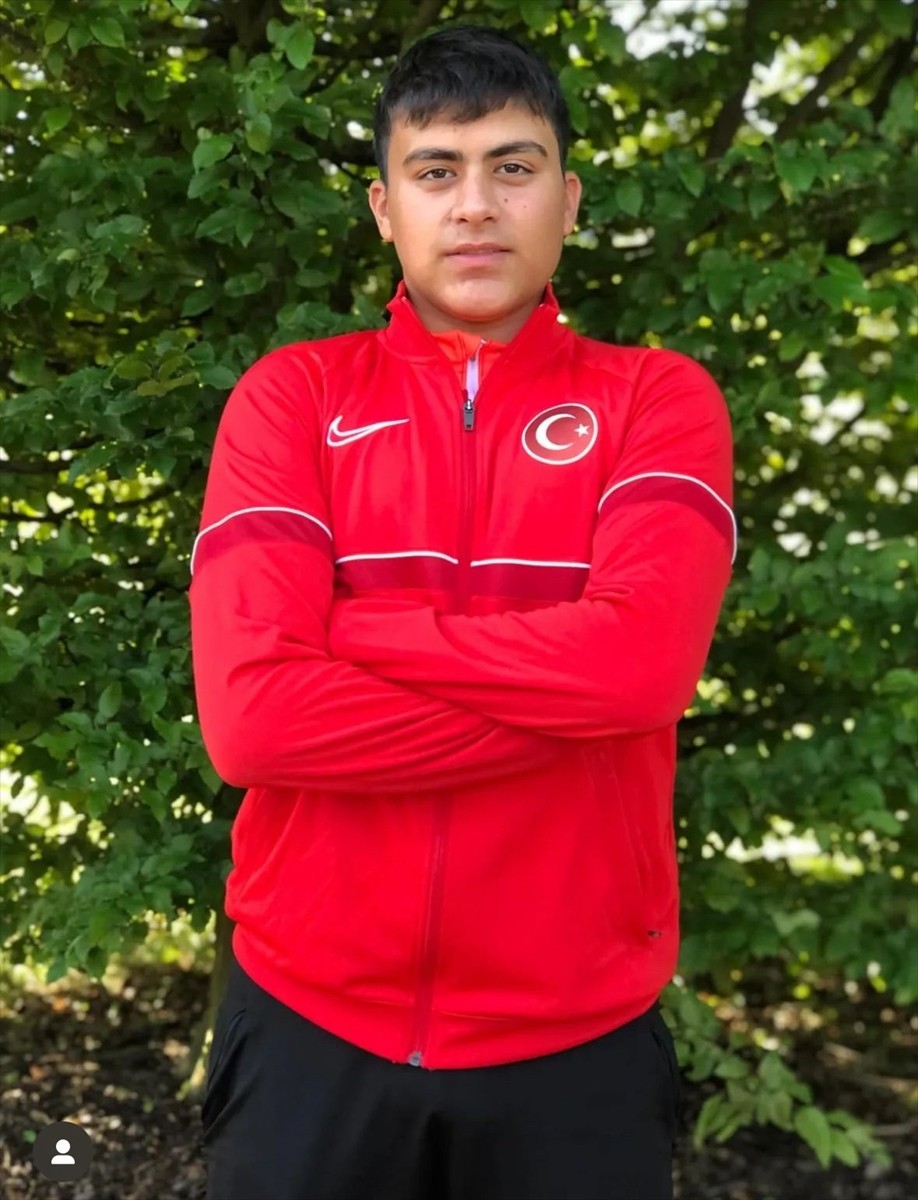 Milli para atıcı Muaz Erdem Madran, Çekya'da düzenlenen Para Trap Grand Prix Şampiyonası'nda altın...