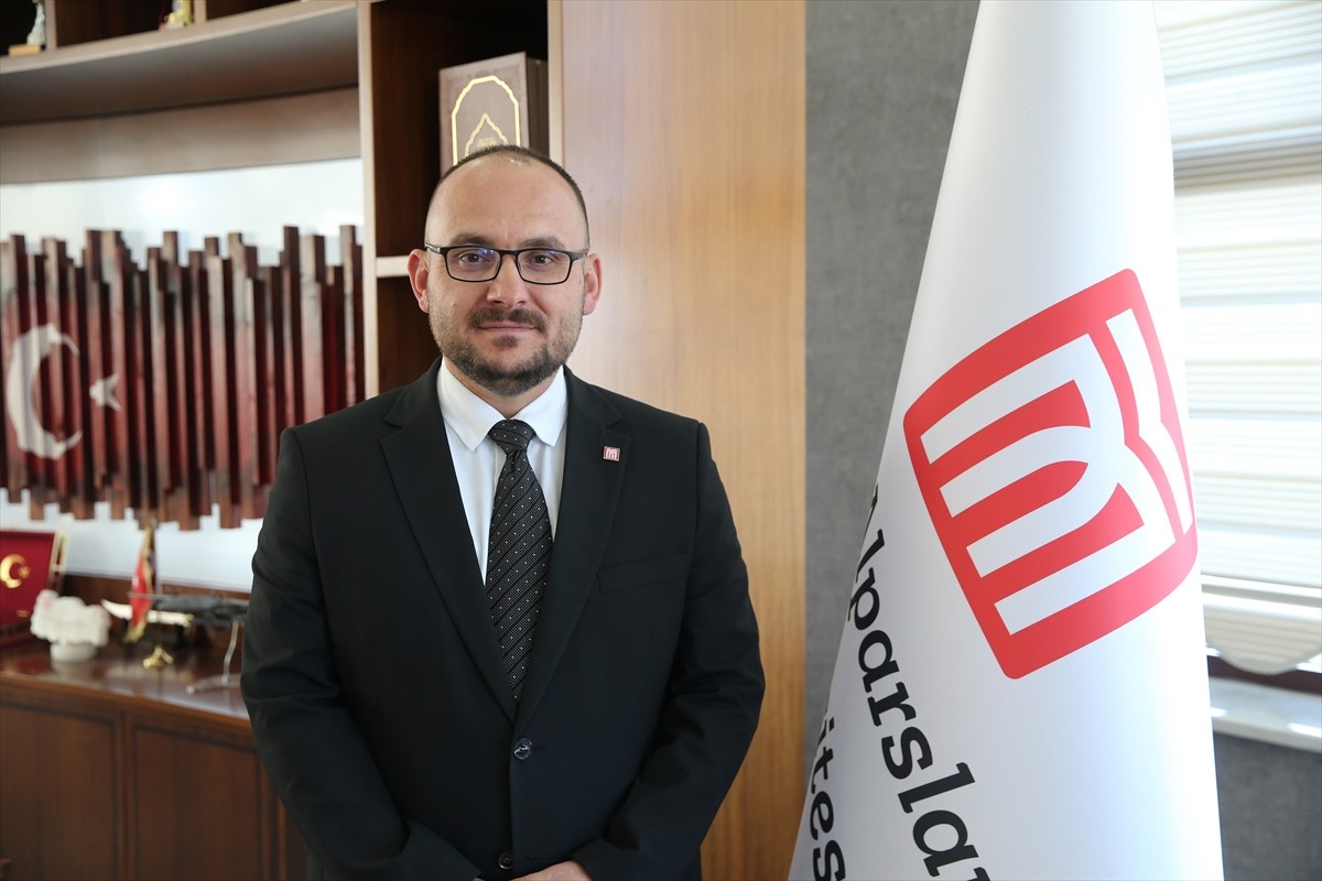 Muş'un Malazgirt ilçesinde Bizans ordusuna karşı elde edilen Malazgirt Zaferi, dünya tarihinde...