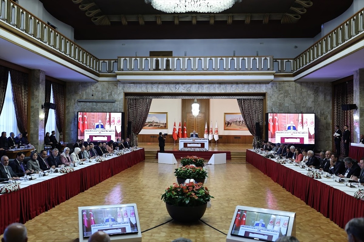 "Terörsüz Türkiye" hedefi doğrultusunda TBMM'de kurulan Milli Dayanışma, Kardeşlik ve Demokrasi...