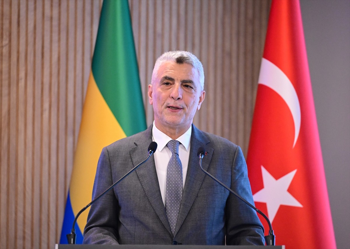 "Türkiye-Gabon İş ve Yatırım Forumu” Ticaret Bakanı Ömer Bolat'ın katılımıyla DEİK Genel...
