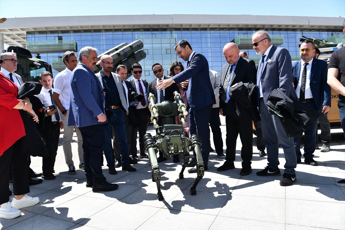 Roketsan Genel Müdürü Murat İkinci, Türkiye Basın Federasyonunun düzenlediği Anadolu Sohbetleri...