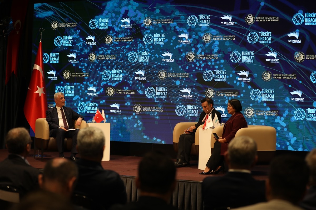 Ticaret Bakanı Ömer Bolat, Turkuvaz Medya tarafından düzenlenen "Türkiye İhracat Seferberliği...