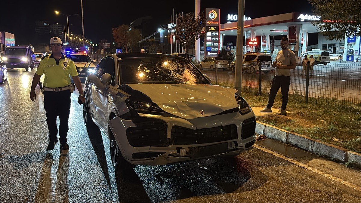 Tokat'ta motosiklet ile otomobilin çarpışması sonucu 1 kişi hayatını kaybetti, 1 kişi...