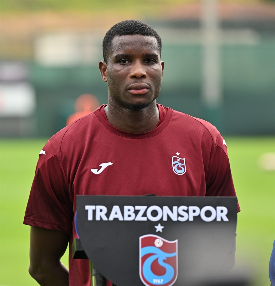 Trabzonspor'un golcü oyuncusu Paul Onuachu, Kocaelispor maçının hazırlıklarını sürdüren takımının...