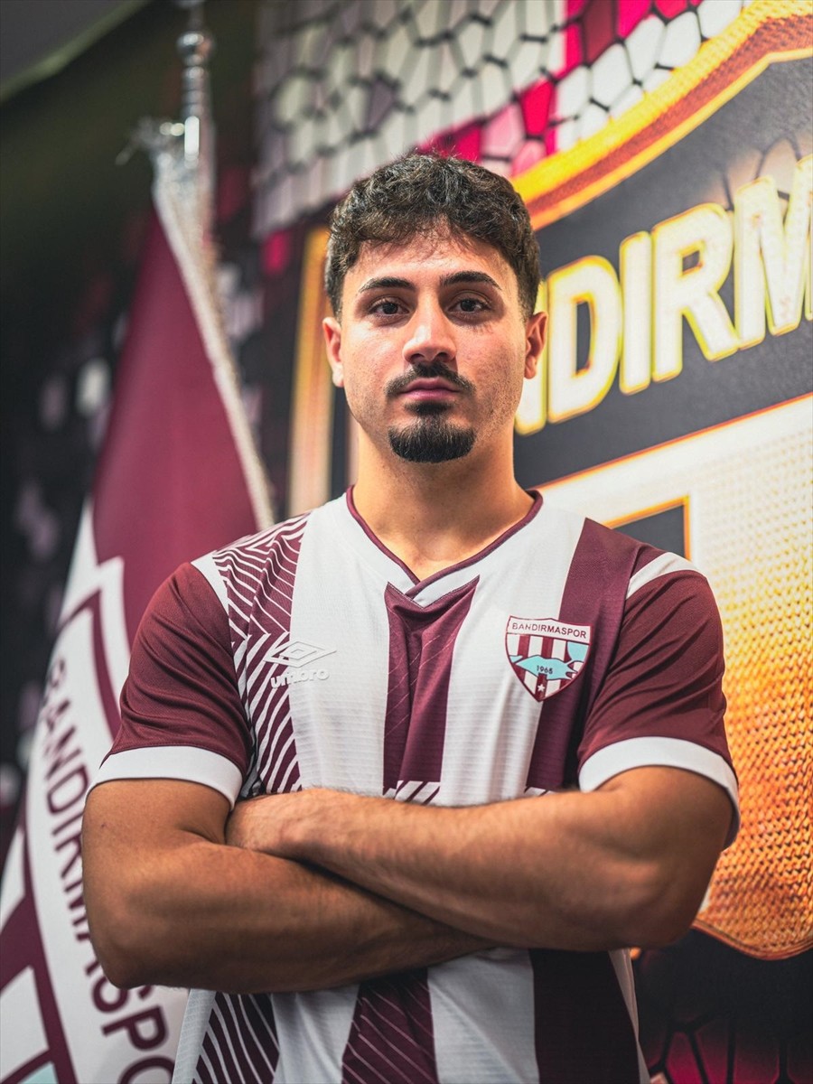 Trendyol 1. Lig ekiplerinden Bandırmaspor, Cem Tuna Türkmen'i transfer etti.