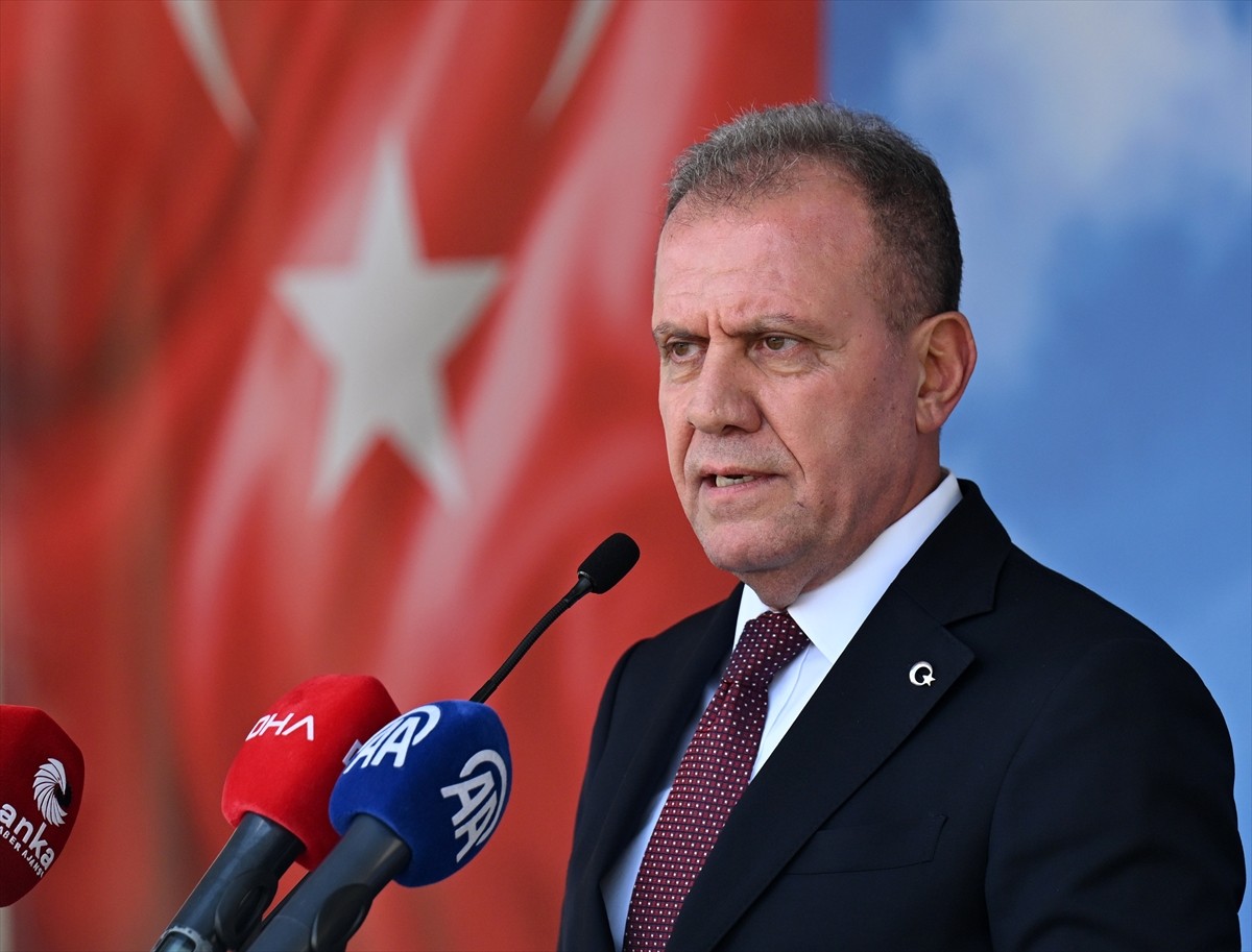 Türkiye Belediyeler Birliği (TBB), 53 belediyeye 54 yeni araç desteğinde bulundu. Çankaya...