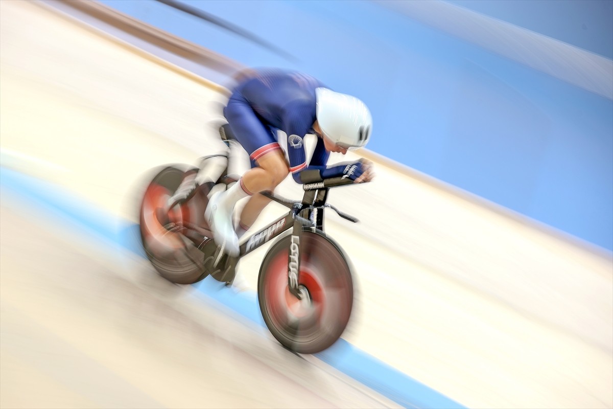 Uluslararası Bisiklet Birliği (UCI) ile Britanya Bisiklet Federasyonunun başvurusuyla Konya'da...