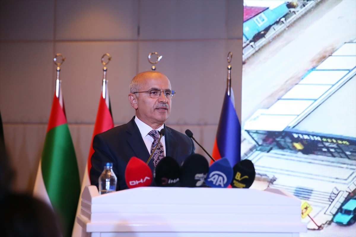 Uluslararası Yatırım ve İş Dünyası Konfederasyonu (ULUSKON) tarafından Malatya'da "Doğu Anadolu...