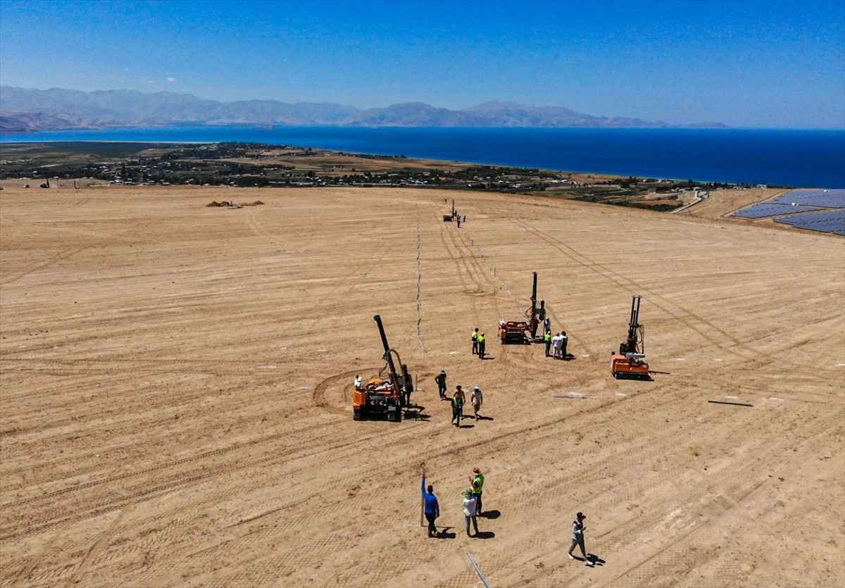 Van Büyükşehir Belediyesi, Çevre, Şehircilik ve İklim Değişikliği Bakanlığı ile İller Bankası...