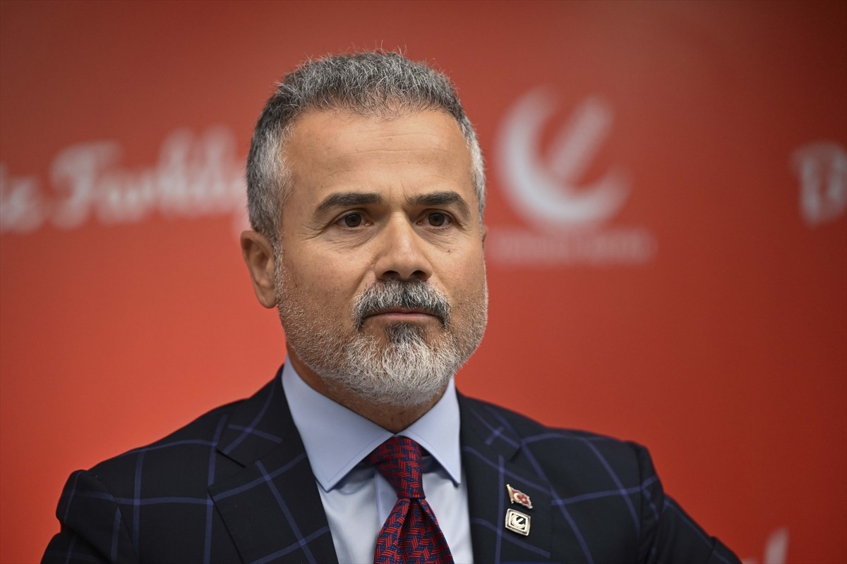 Yeniden Refah Partisi Genel Başkan Yardımcısı Suat Kılıç, parti genel merkezindeki Merkez Yürütme...