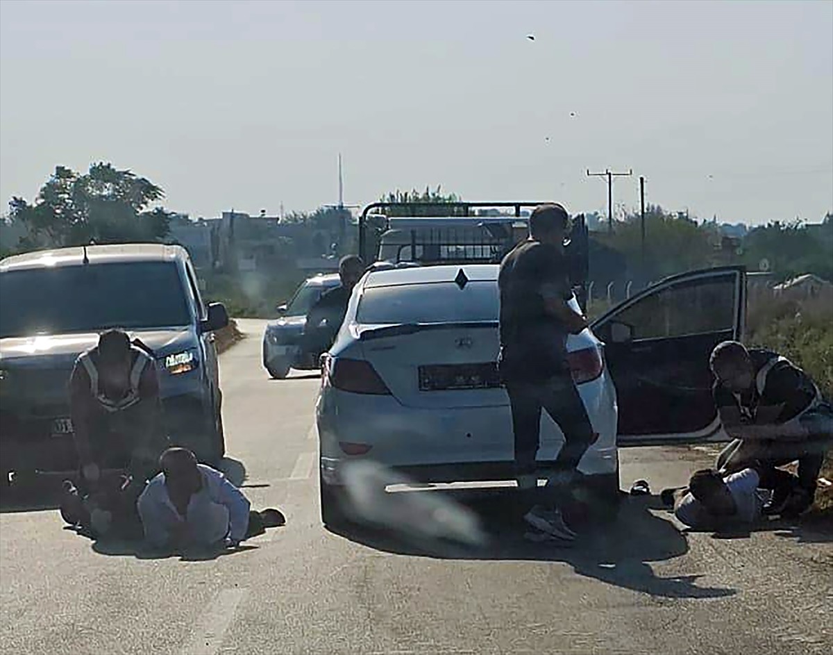 Adana'da 2 kişinin yaralandığı ve yaklaşık 1 kilogram altının gasbedildiği silahlı kuyumcu...