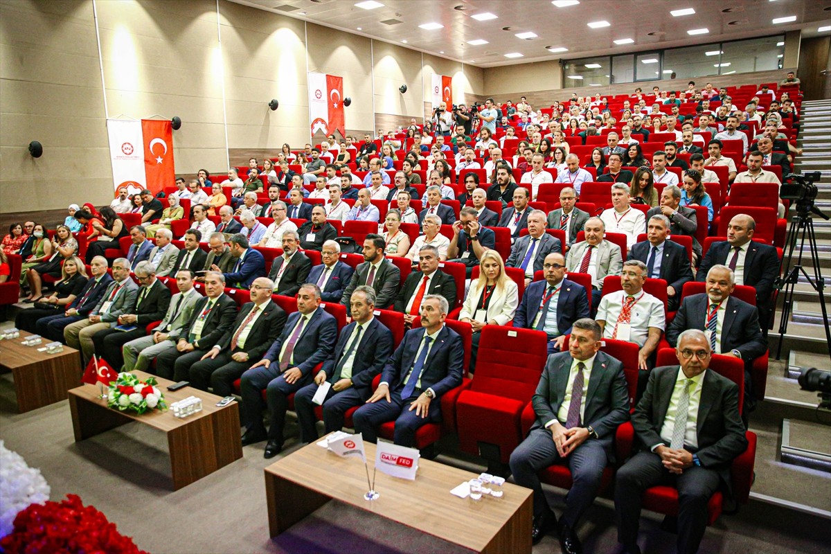 Adana Alparslan Türkeş Bilim ve Teknoloji Üniversitesi'nde (ATÜ) "25. Isı Bilimi ve Tekniği...