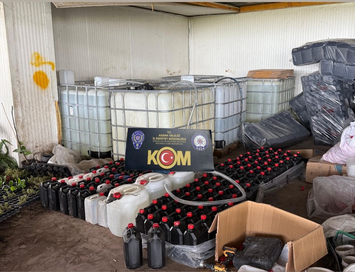 Adana merkezli 5 ilde düzenlenen sahte içki operasyonunda gözaltına alınan 14 şüpheliden 7'si...