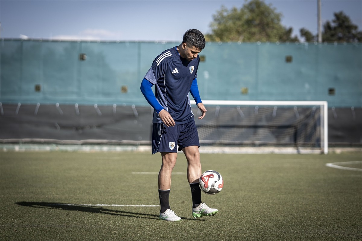Ağrı Patnoslu 22 yaşındaki Yakup Kırtay, zorlukların üstesinden gelerek Trendyol 1. Lig...
