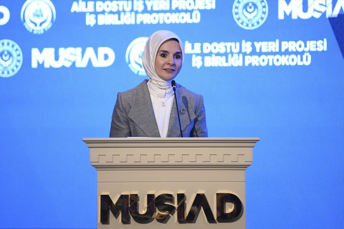 Aile ve Sosyal Hizmetler Bakanı Mahinur Özdemir Göktaş, Aile ve Sosyal Hizmetler Bakanlığı ile...