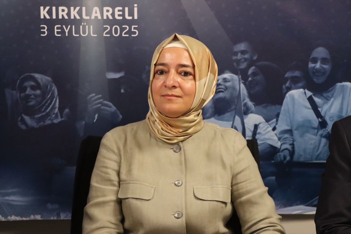 AK Parti Genel Başkan Yardımcısı Fatma Betül Sayan Kaya, AK Parti Kırklareli İl Başkanlığında...