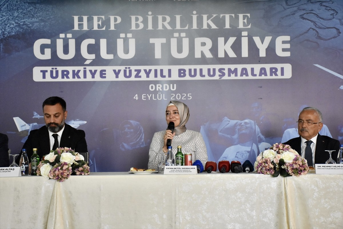 AK Parti Genel Başkan Yardımcısı Fatma Betül Sayan Kaya, "Türkiye Yüzyılı Buluşmaları" programı...