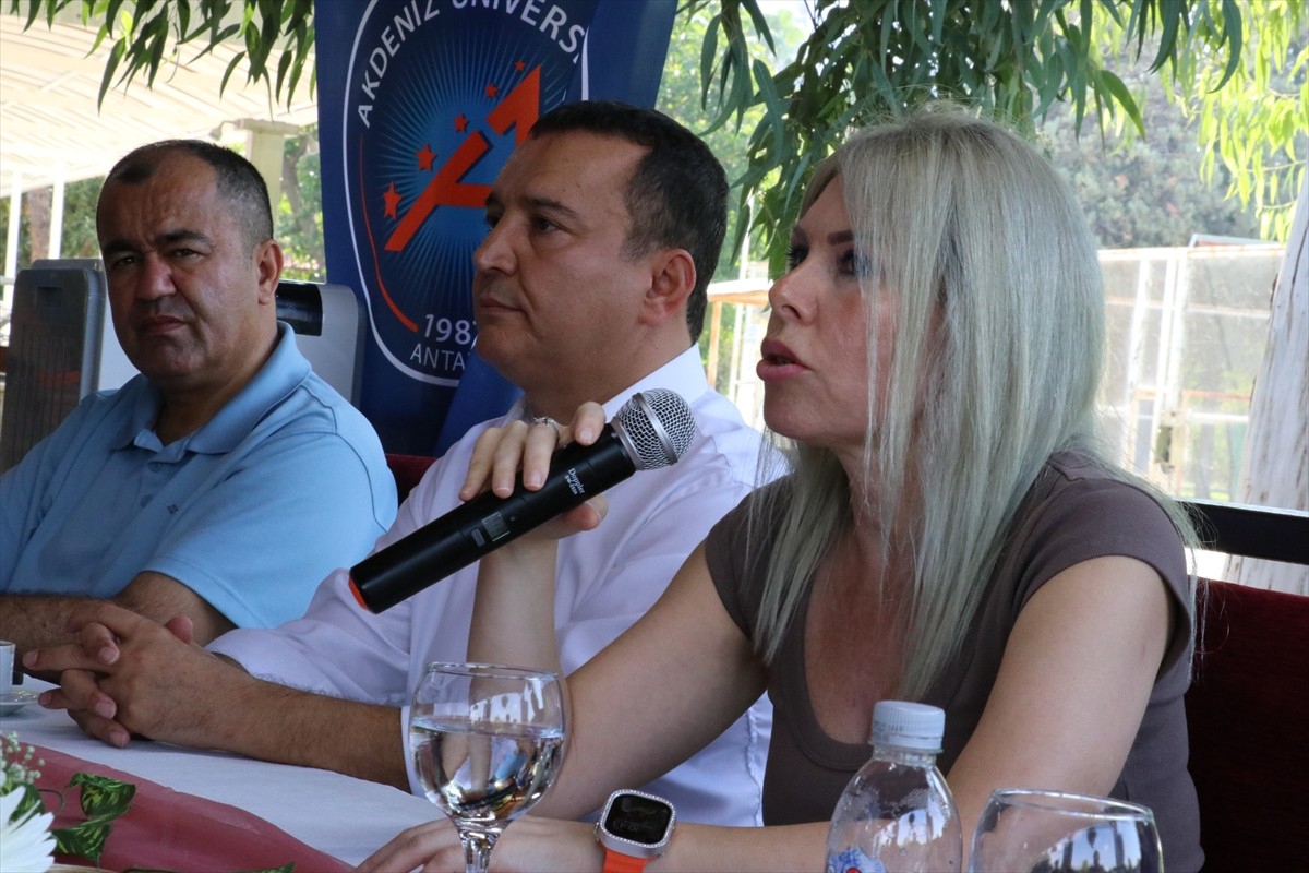 Akdeniz Üniversitesi Rektörü Prof. Dr. Özlenen Özkan, ekim ayında Dünya Rahim Nakli Kongresi'ni...