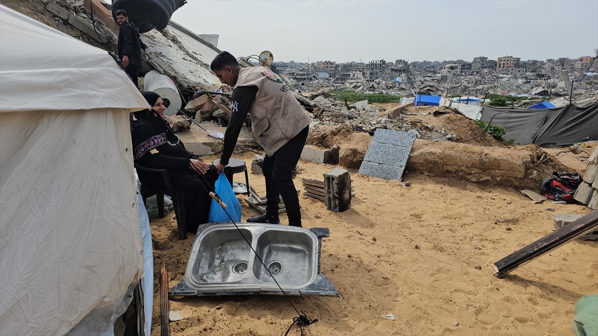 Almanya'nın Mainz kentinde genel merkezi bulunan Avrupa Yetim Eli İnsani Yardım Derneği, Gazze’de...