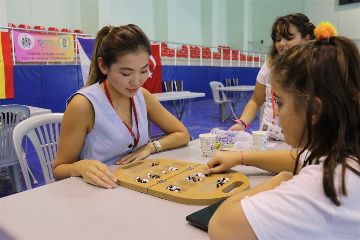 Amasya'da 5 ülkenin katılımıyla Uluslararası Geleneksel Türk Zeka Oyunları Turnuvası...