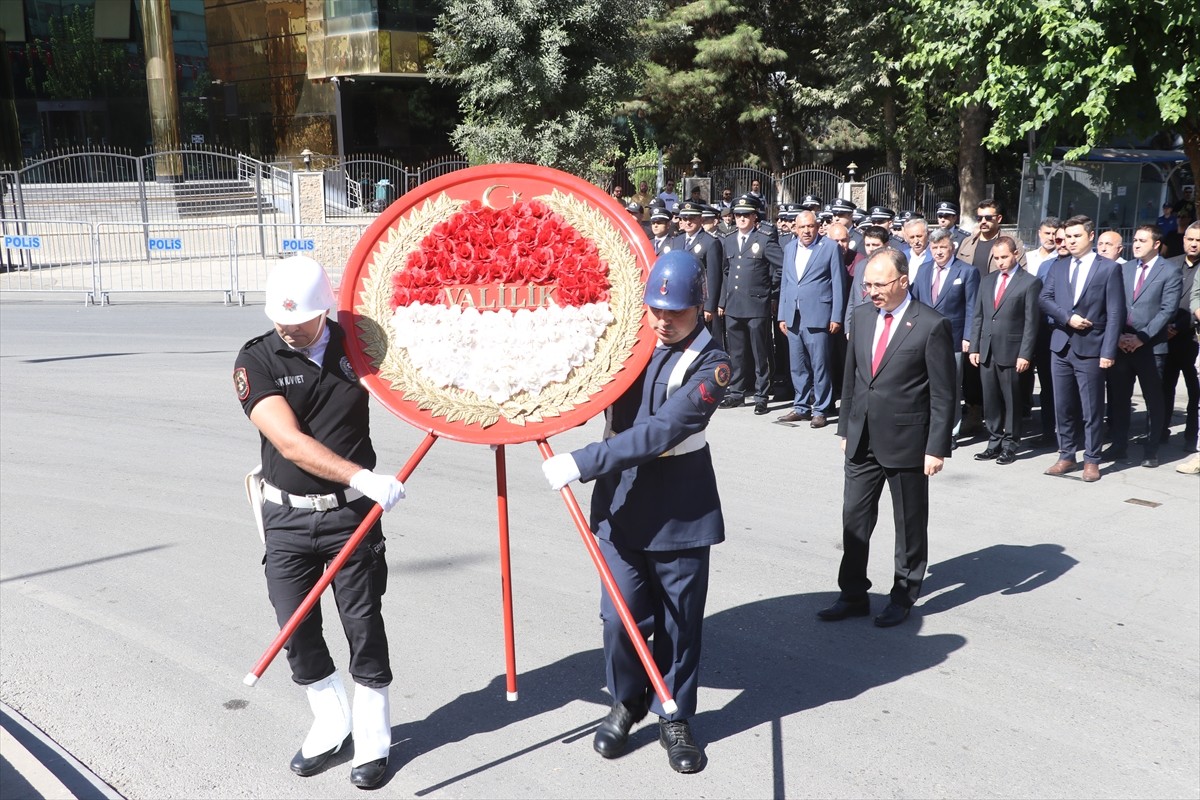 Atatürk'ün Doğu Cephesi Kolordu Müfettişi olarak 14 Eylül 1916'da Siirt'i ziyaret etmesinin 109....