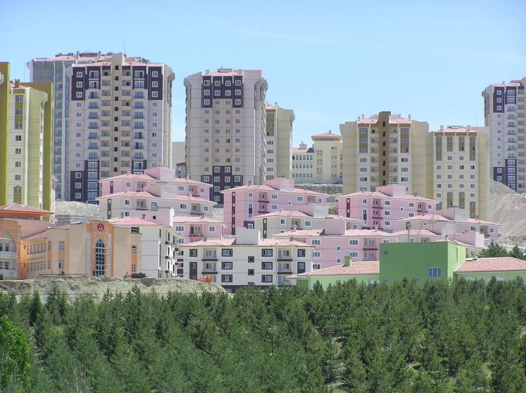 Bakan Kurum'dan Emekliler, Dar Gelirliler ve O Kesim için Özel Sosyal Konut Müjdesi!