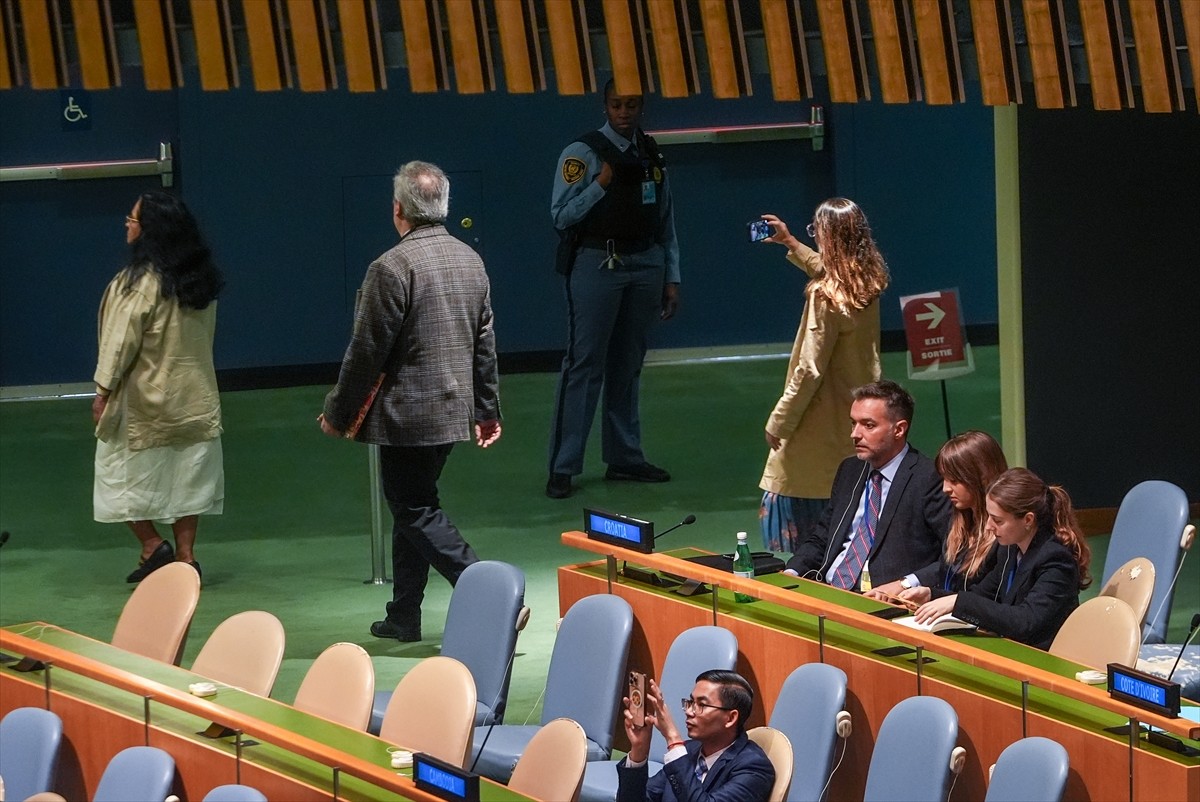 Birleşmiş Milletler (BM) Genel Kurulu oturumunda İsrail Başbakanı Binyamin Netanyahu konuşmasına...