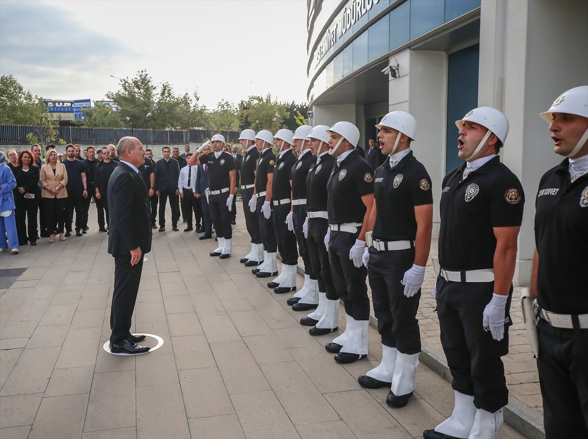 Cumhurbaşkanlığı Kararnamesiyle Antalya Emniyet Müdürlüğüne atanan Bursa İl Emniyet Müdürü Sabit...