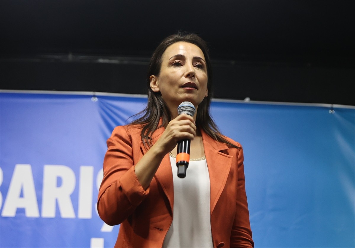 DEM Parti Eş Genel Başkanı Tülay Hatimoğulları Mardin'in merkez Artuklu ilçesi 15 Temmuz Demokrasi...