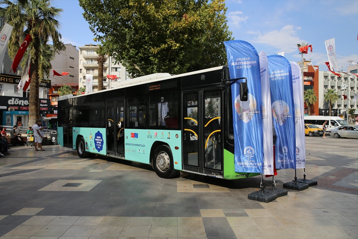 Denizli'de, Avrupa Birliği (AB) tarafından finanse edilen "Denizli'de Toplu Ulaşım Akıllanıyor...