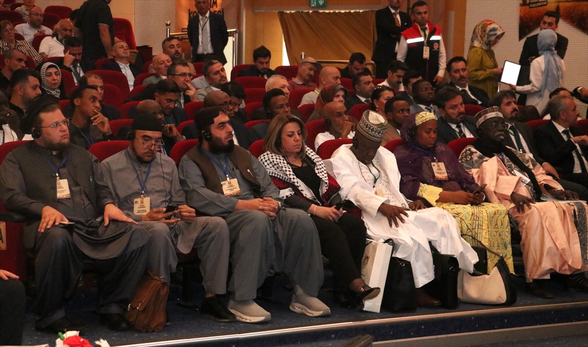 Erzurum'da düzenlenen "6. Uluslararası Yerel Yönetimler Tarım Kongresi" başladı. Büyükşehir...