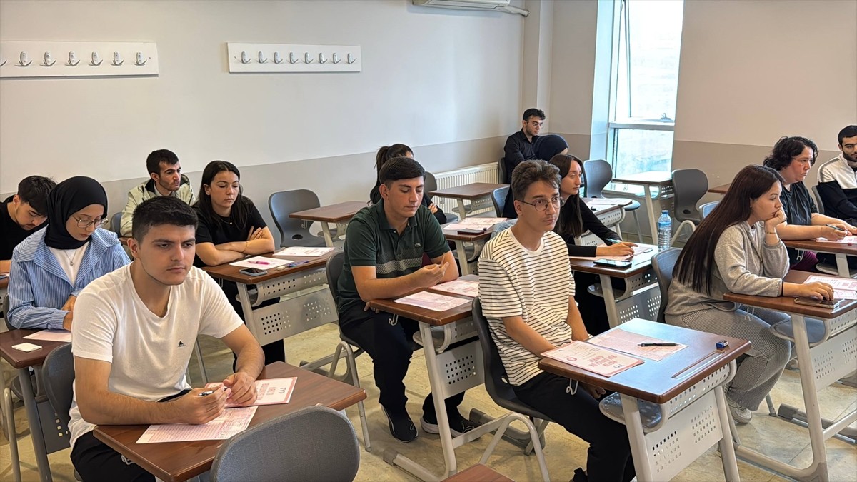 Esenyurt Belediyesi, İstanbul Büyükşehir Belediyesine (İBB) tahsis edilen Şehit Erol Olçok Kültür...