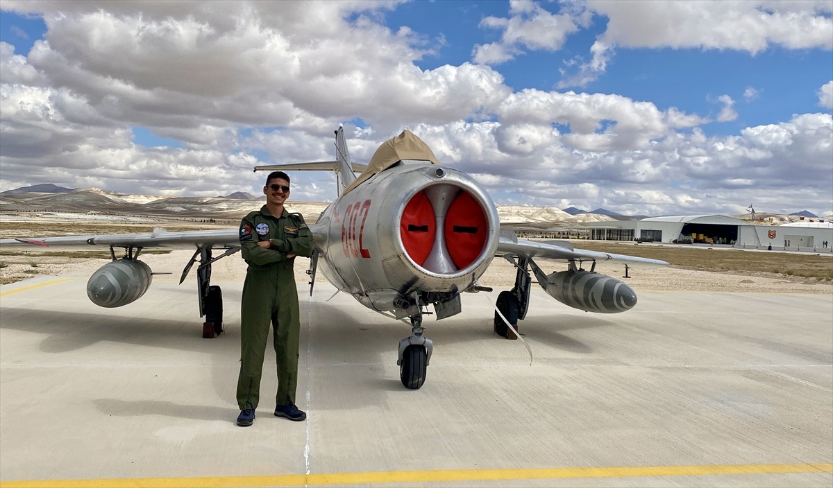 Eskişehir'in Sivrihisar ilçesinde bu yıl 10'uncusu düzenlenecek "Sivrihisar Hava Gösterileri"nde...