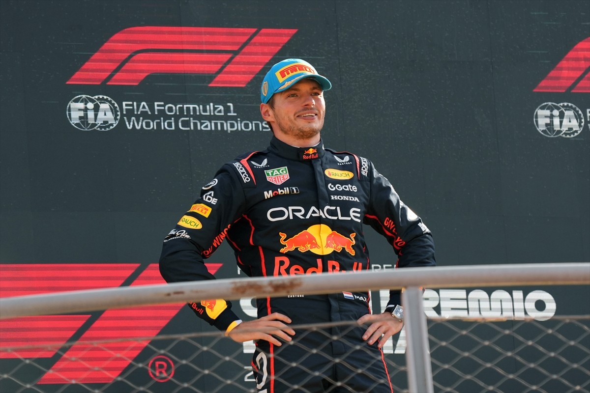 Formula 1 Dünya Şampiyonası'nda sezonun 16. etabı İtalya Grand Prix'si, Monza kentiyle aynı adı...