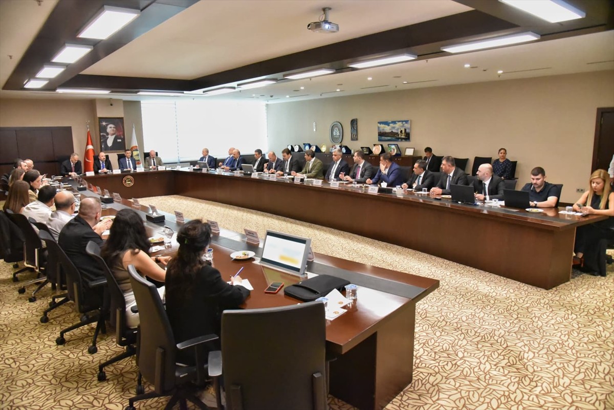 Gaziantep'te Savunma Sanayii Başkanlığı (SSB) ve ASELSAN iş birliğiyle kentin savunma sanayisi...