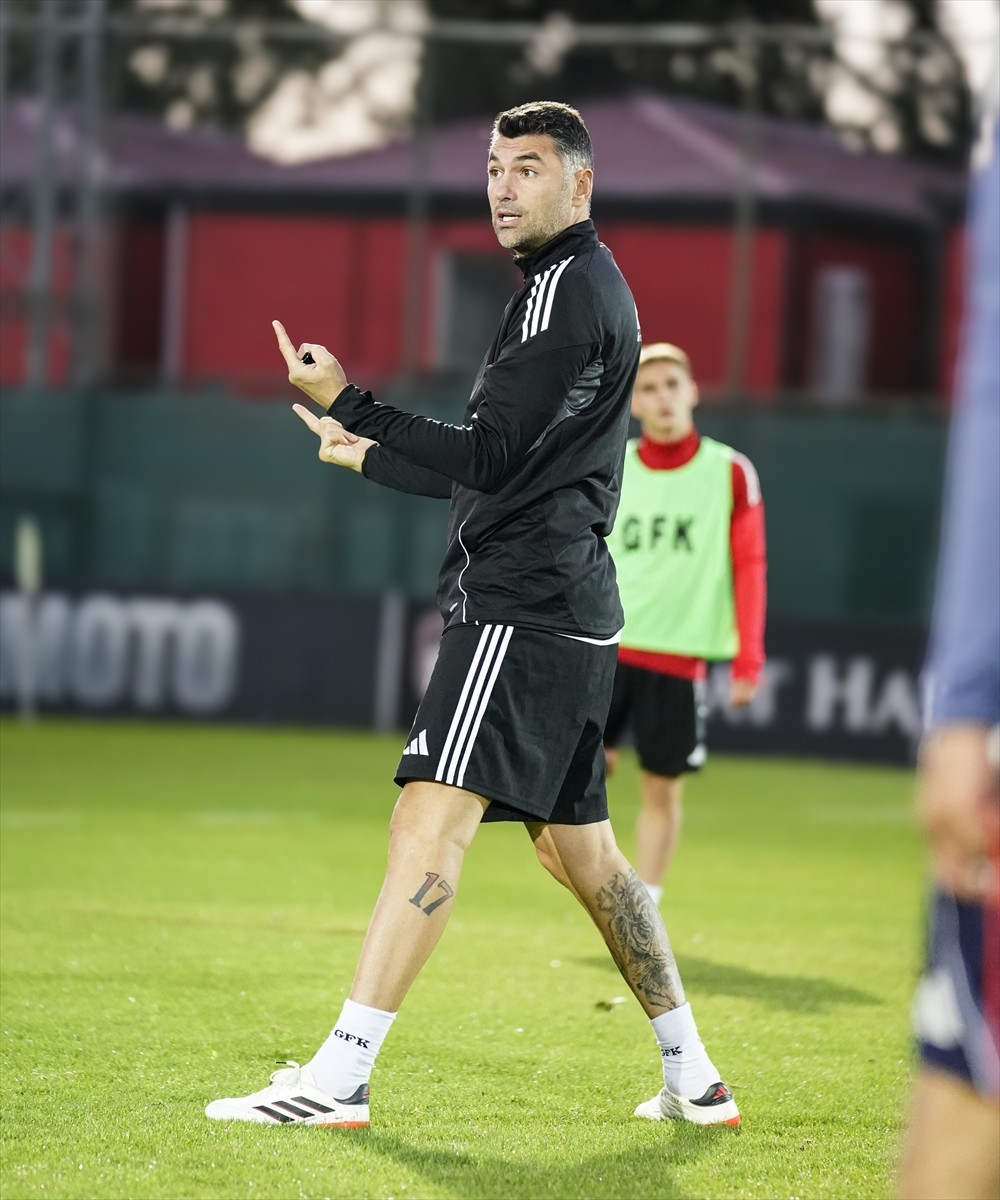 Gaziantep FK, Trendyol Süper Lig'in 7. haftasında konuk edeceği Samsunspor maçının hazırlıklarını...