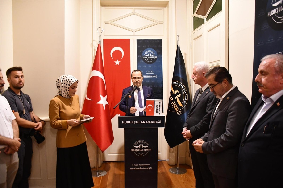 Hukukçular Derneği, "2025-2026 Adli Yılı" kapsamında açılış programı düzenledi. Hukukçular Derneği...