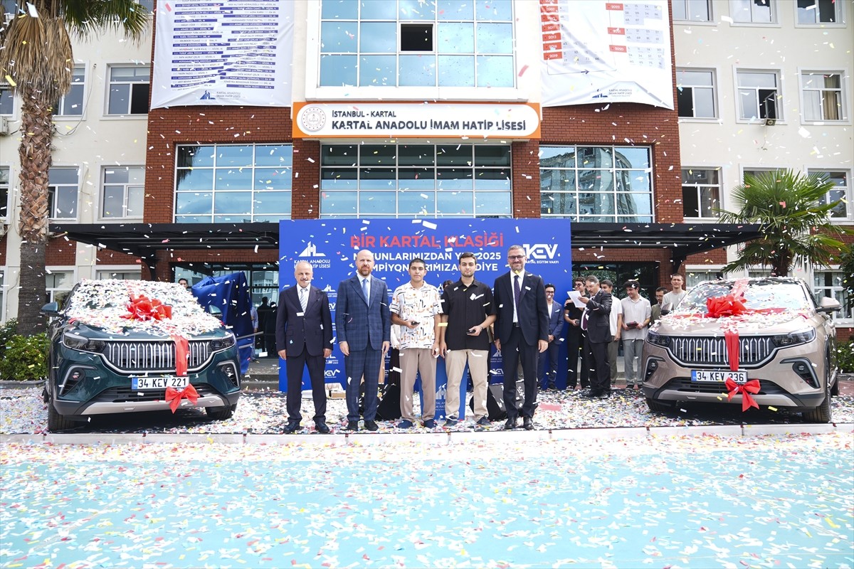 İlim Yayma Vakfı Mütevelli Heyeti Başkanı ve Kartal Eğitim Vakfı (KEV) Yönetim Kurulu Üyesi Bilal...