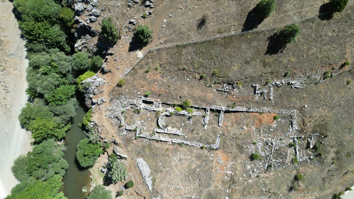 Isparta'nın Aksu ilçesinde bulunan tarihi alan, Bizans'a uzanan izleriyle dönemin dini, kültürel...