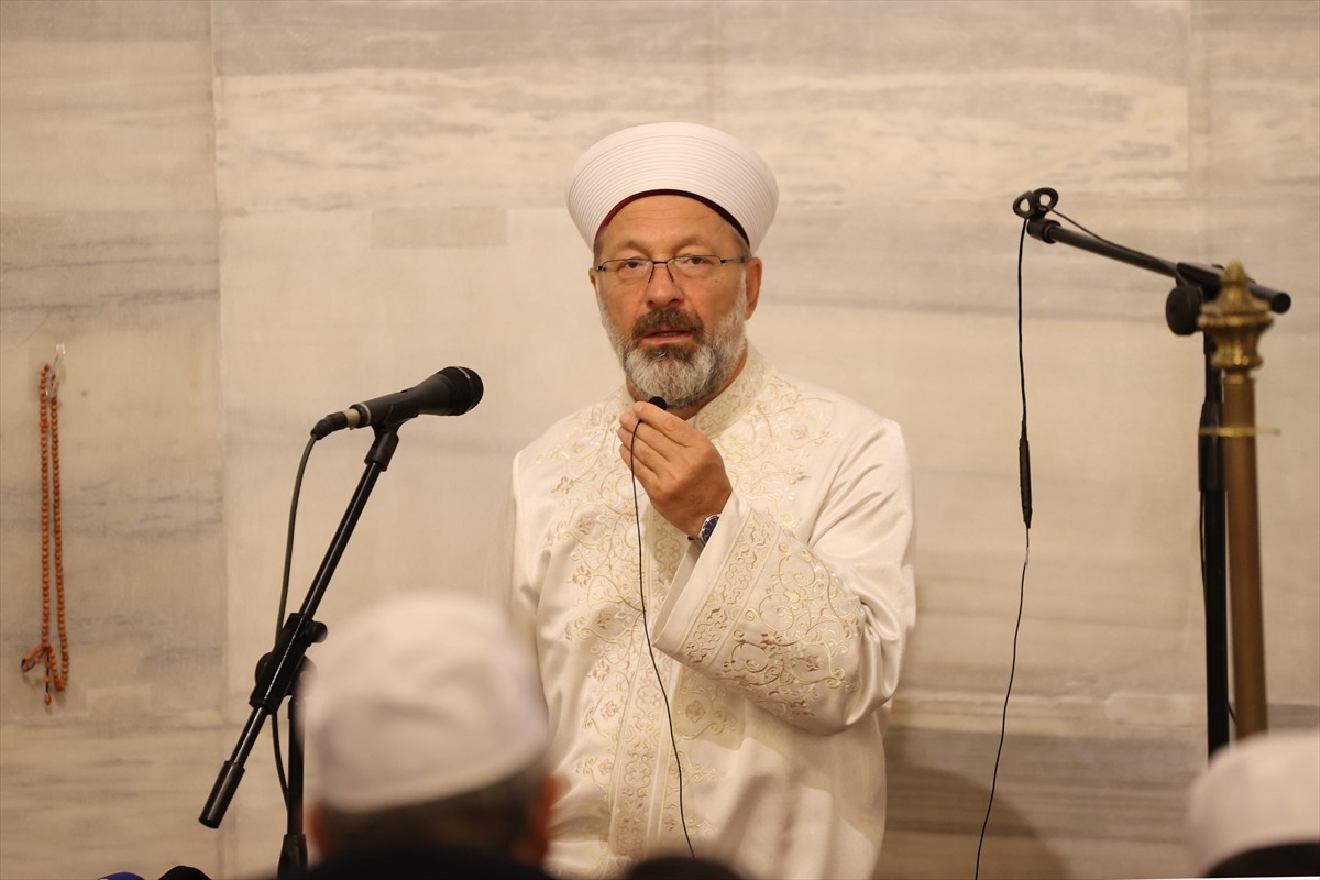 İstanbul'da Cihannüma Derneğince 2025-2026 eğitim öğretim yılının başlaması dolayısıyla ve...