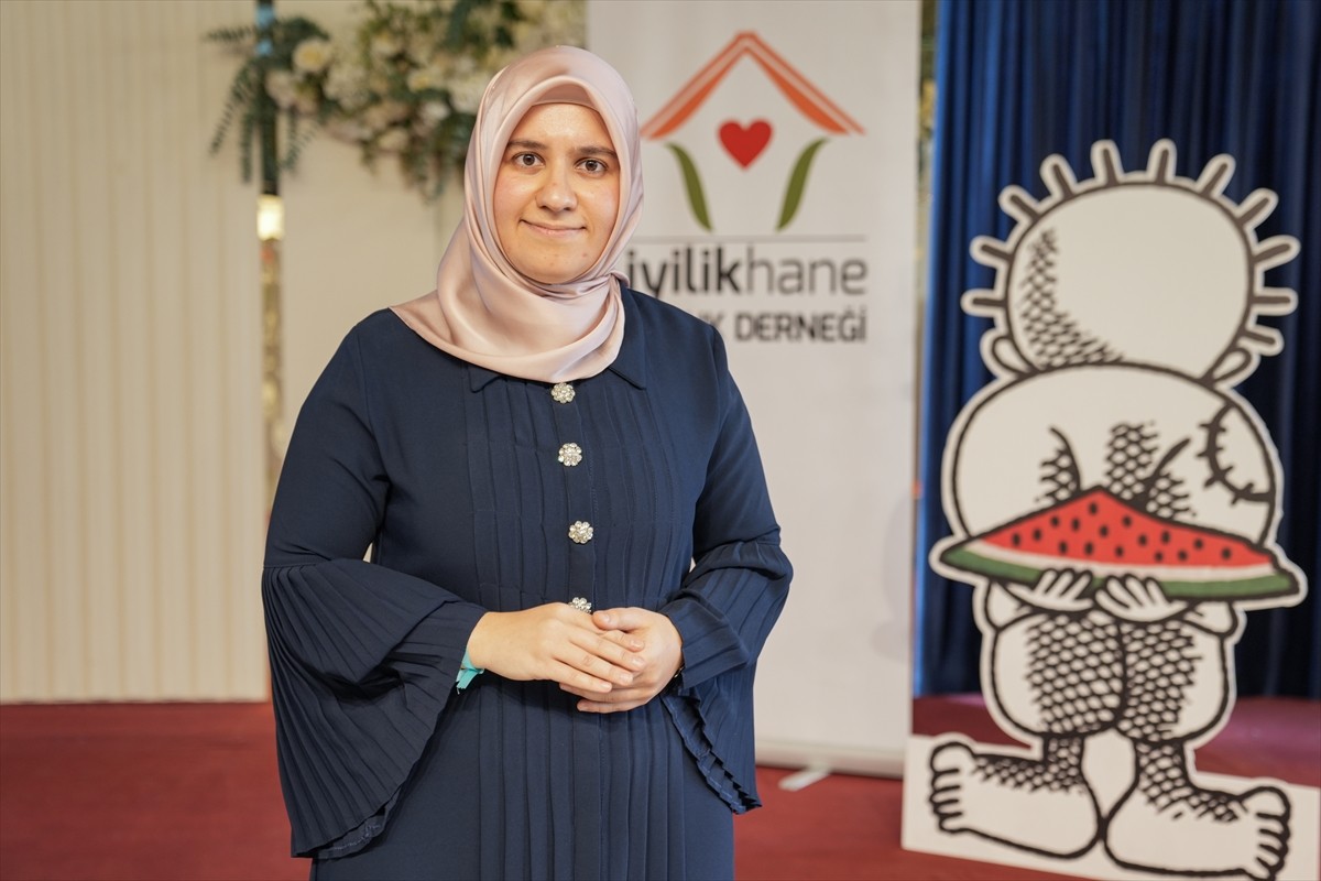 İyilikhane Çocuk Derneğinin düzenlediği kermesin geliri Gazzeliler için...