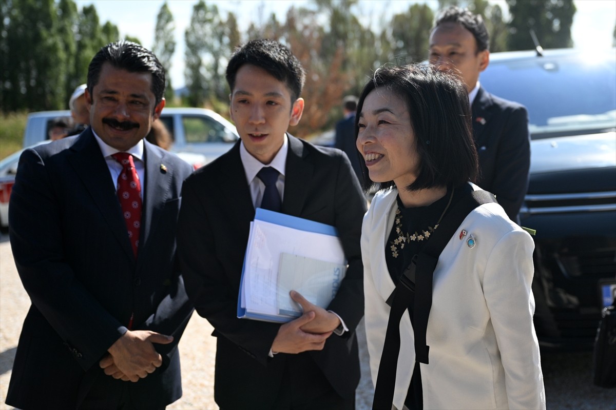 Japonya Altes Prensesi Akiko Mikasa (sağda), Kırşehir'nin Kaman ilçesinde Japon Hükümeti'nce...